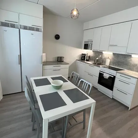 Kotimaailma - 3mh Asunto Pohjois-haagassa * Helsinki