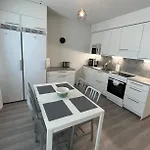 Kotimaailma - Kaunis 3mh Asunto Pohjois-haagassa * Helsinki