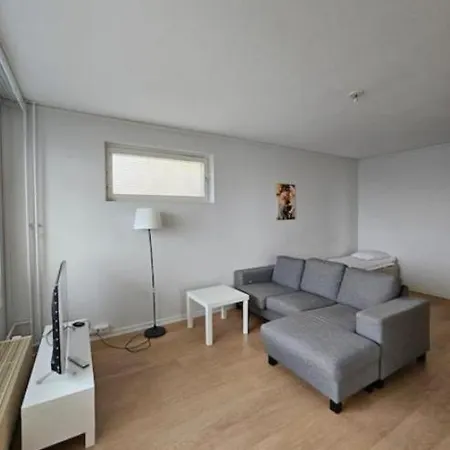 Kotimaailma - 3mh Asunto Pohjois-haagassa *