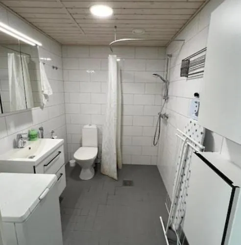 شقة Kotimaailma - 3mh Asunto Pohjois-haagassa